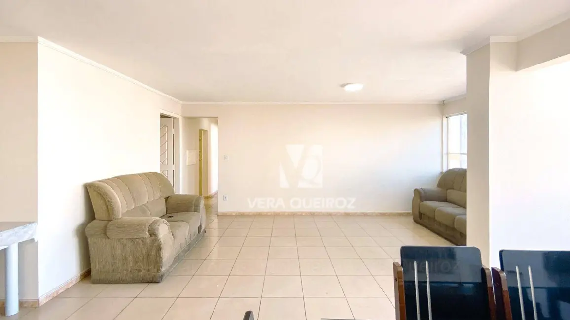 Apartamento com 3 quartos para alugar, 144m2 em Centro, Campinas - SP - imagem 2 Foto 2 de Apartamento com 3 quartos para alugar, 144m2 em Centro, Campinas - SP