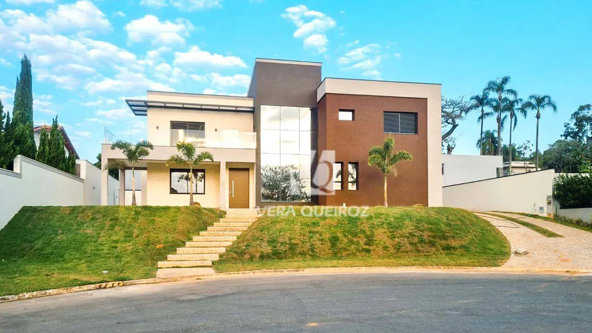 Casa de Condomínio com 4 quartos à venda, 720m2 em Village Sans Souci, Valinhos - SP - imagem 3 Foto 3 de Casa de Condomínio com 4 quartos à venda, 720m2 em Village Sans Souci, Valinhos - SP