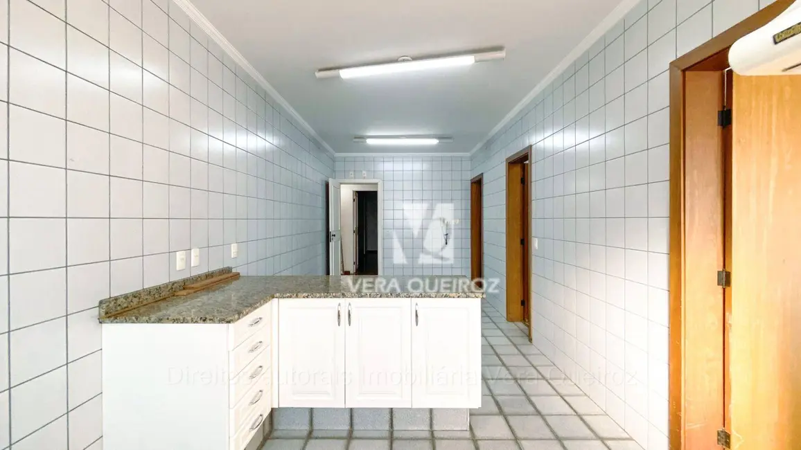 Foto 9 de Apartamento com 5 quartos à venda, 238m2 em Cambuí, Campinas - SP
