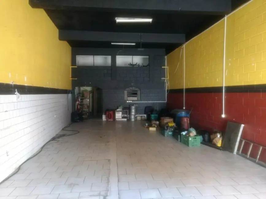 Foto 1 de Armazém / Galpão à venda, 483m2 em Sítio dos Vianas, Santo Andre - SP