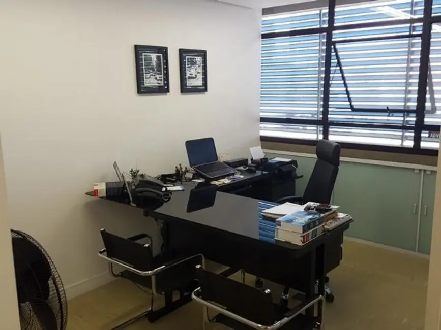 Sala Comercial à venda, 56m2 em Centro, Santo Andre - SP - imagem 1 Foto 1 de Sala Comercial à venda, 56m2 em Centro, Santo Andre - SP