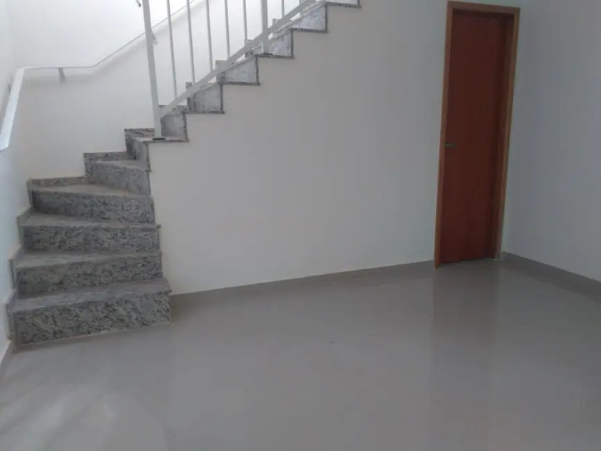 Sobrado com 2 quartos à venda, 120m2 em Vila Príncipe de Gales, Santo Andre - SP - imagem 2 Foto 2 de Sobrado com 2 quartos à venda, 120m2 em Vila Príncipe de Gales, Santo Andre - SP