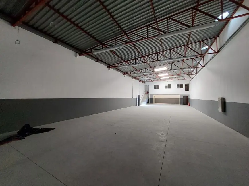 Foto 3 de Armazém / Galpão para alugar, 323m2 em Jardim Ocara, Santo Andre - SP