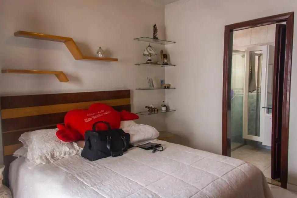 Casa com 4 quartos à venda e para alugar, 500m2 em Vila Homero Thon, Santo Andre - SP - imagem 5 Foto 5 de Casa com 4 quartos à venda e para alugar, 500m2 em Vila Homero Thon, Santo Andre - SP