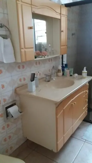 Casa com 3 quartos à venda, 227m2 em Vila Eldízia, Santo Andre - SP - imagem 5 Foto 5 de Casa com 3 quartos à venda, 227m2 em Vila Eldízia, Santo Andre - SP