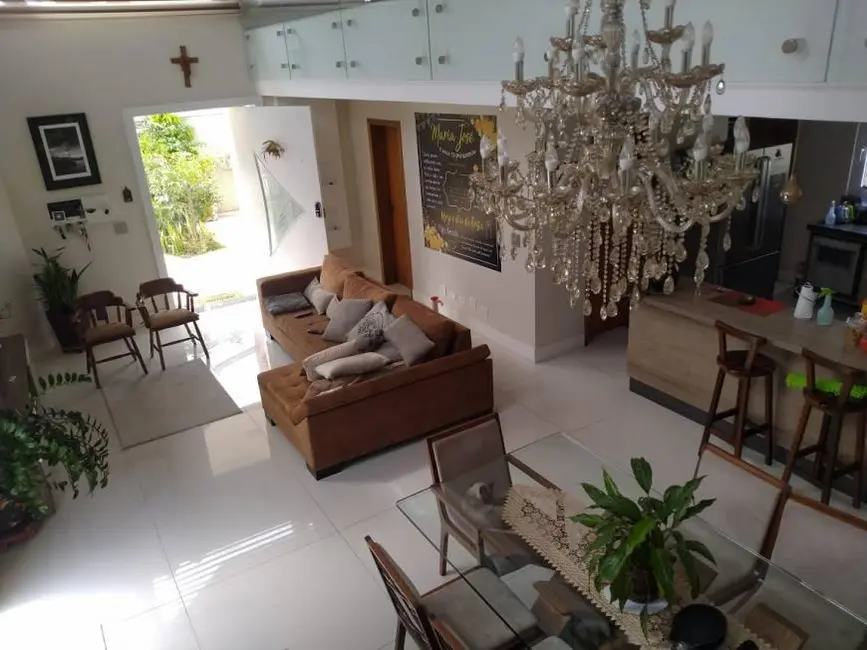 Foto 2 de Sobrado com 4 quartos à venda, 260m2 em Jardim São Caetano, Sao Caetano Do Sul - SP