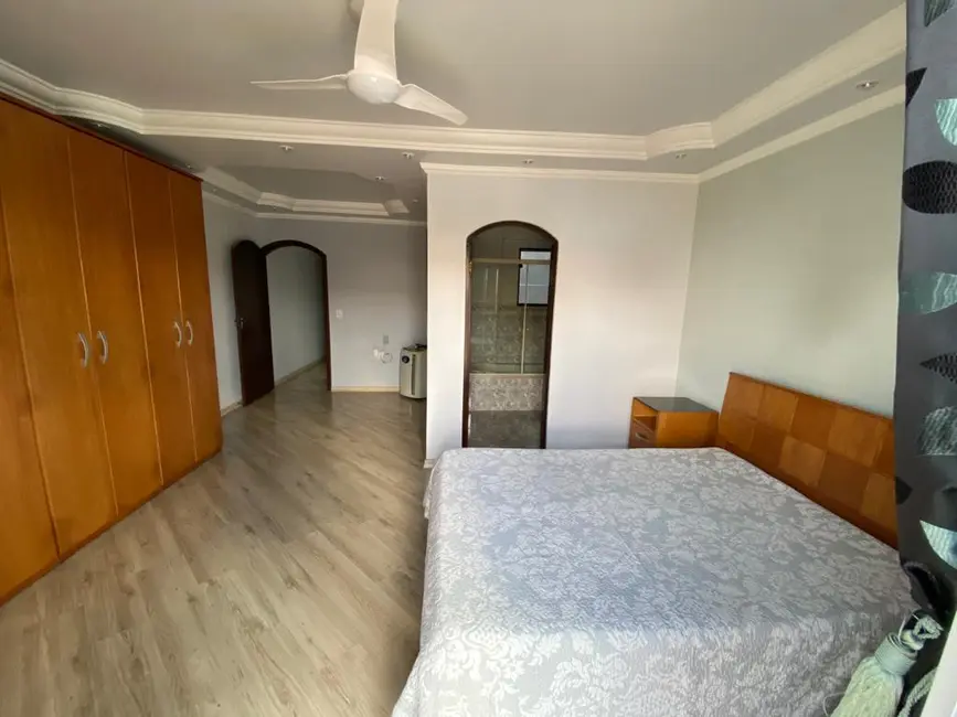 Sobrado com 3 quartos à venda, 220m2 em Jardim Rina, Santo Andre - SP - imagem 6 Foto 6 de Sobrado com 3 quartos à venda, 220m2 em Jardim Rina, Santo Andre - SP