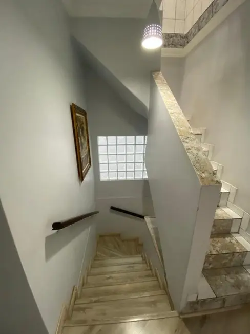 Sobrado com 3 quartos à venda, 220m2 em Jardim Rina, Santo Andre - SP - imagem 9 Foto 9 de Sobrado com 3 quartos à venda, 220m2 em Jardim Rina, Santo Andre - SP