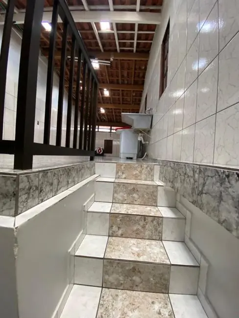 Sobrado com 3 quartos à venda, 220m2 em Jardim Rina, Santo Andre - SP - imagem 8 Foto 8 de Sobrado com 3 quartos à venda, 220m2 em Jardim Rina, Santo Andre - SP