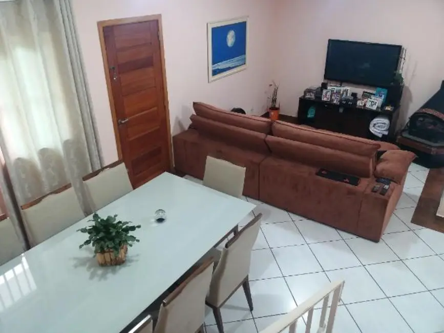 Foto 1 de Sobrado com 3 quartos à venda, 187m2 em Vila Lucinda, Santo Andre - SP