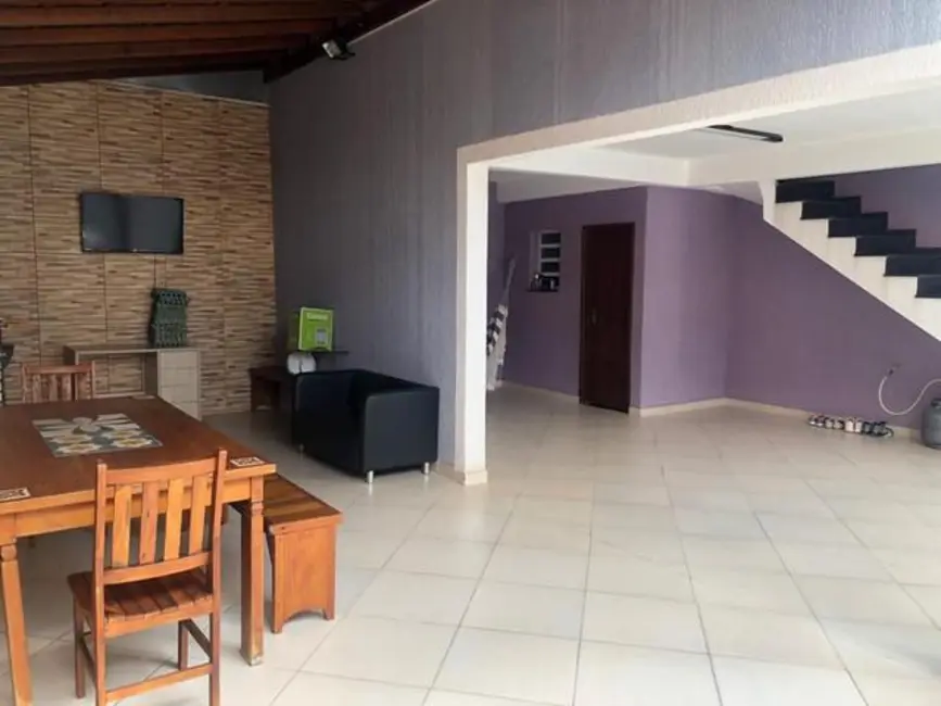 Foto 1 de Sobrado com 2 quartos à venda, 202m2 em Vila Camilópolis, Santo Andre - SP