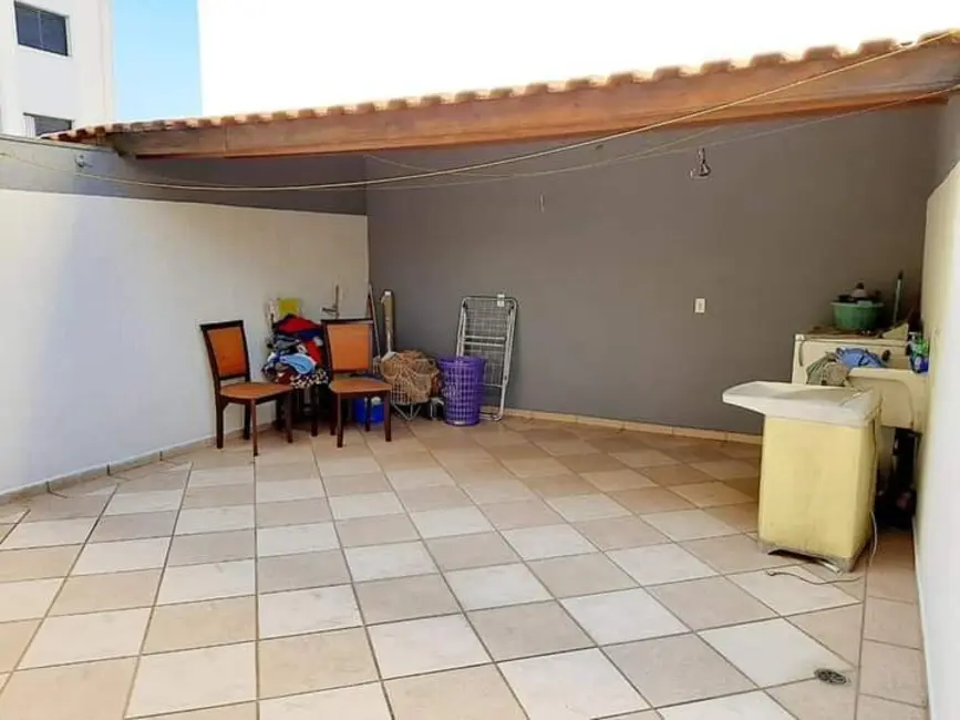 Foto 9 de Sobrado com 3 quartos à venda, 325m2 em Cerâmica, Sao Caetano Do Sul - SP