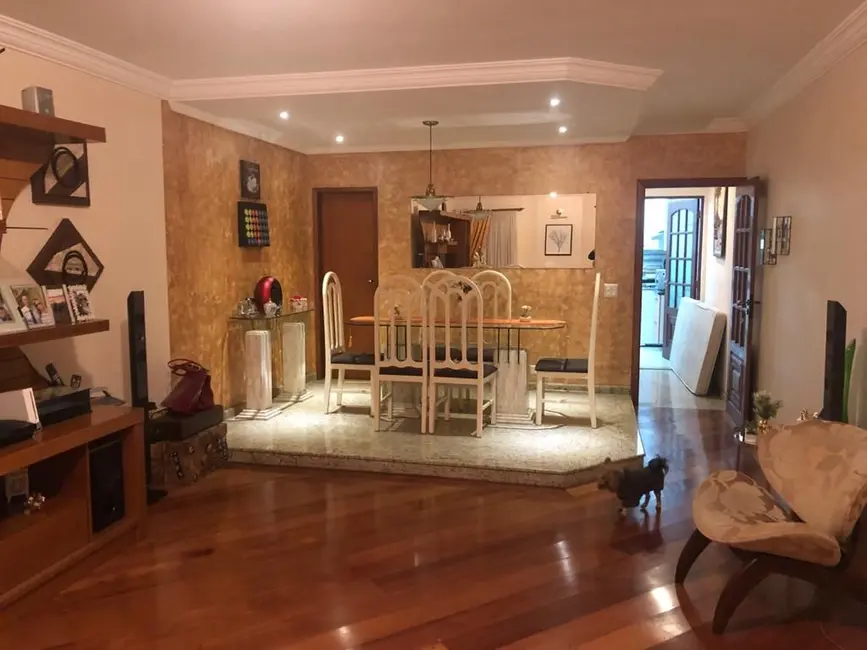 Sobrado com 3 quartos à venda, 144m2 em Santo Andre - SP - imagem 6 Foto 6 de Sobrado com 3 quartos à venda, 144m2 em Santo Andre - SP