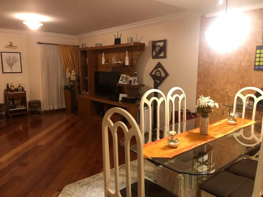 Sobrado com 3 quartos à venda, 144m2 em Santo Andre - SP - imagem 2 Foto 2 de Sobrado com 3 quartos à venda, 144m2 em Santo Andre - SP