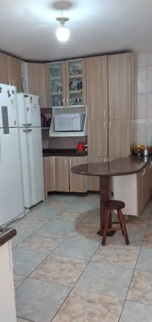 Foto 5 de Sobrado com 3 quartos à venda, 223m2 em Parque Gerassi, Santo Andre - SP