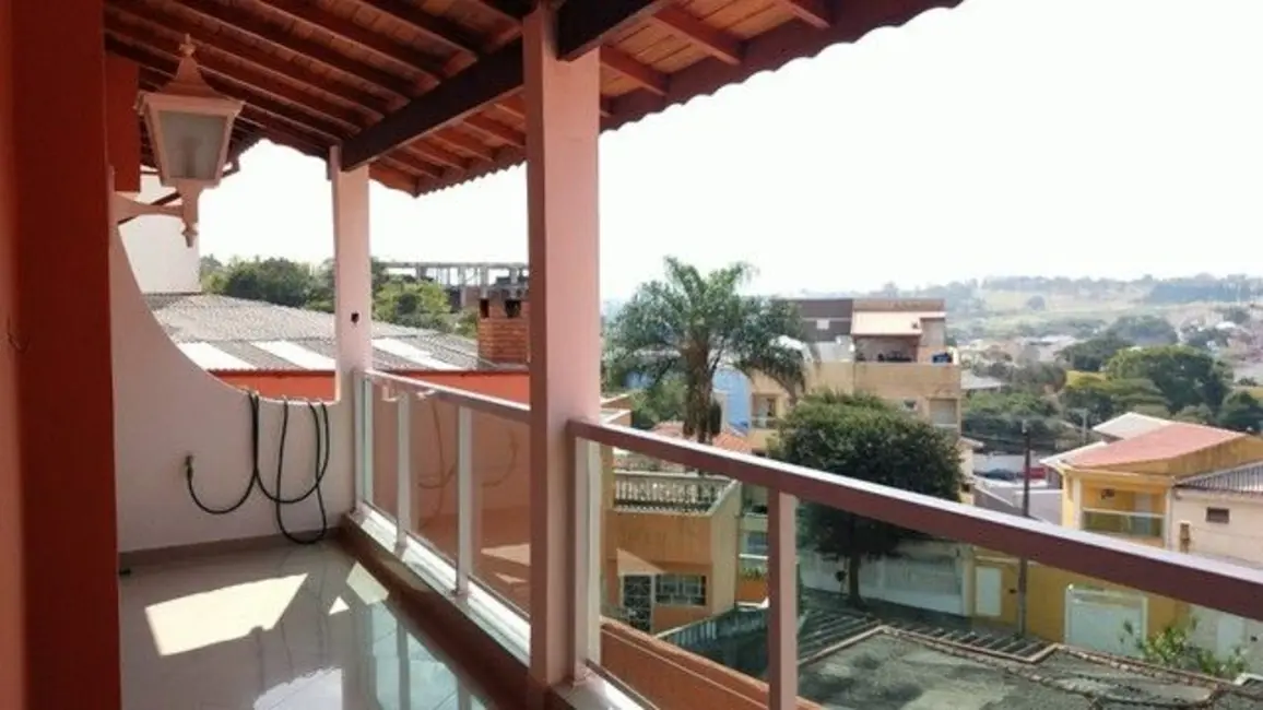 Foto 2 de Sobrado com 4 quartos à venda, 249m2 em Vila Vitória, Santo Andre - SP
