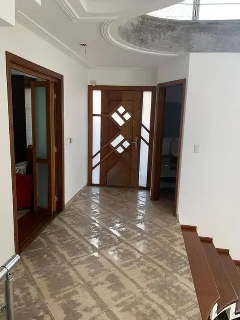 Sobrado com 3 quartos à venda, 356m2 em Vila Scarpelli, Santo Andre - SP - imagem 4 Foto 4 de Sobrado com 3 quartos à venda, 356m2 em Vila Scarpelli, Santo Andre - SP