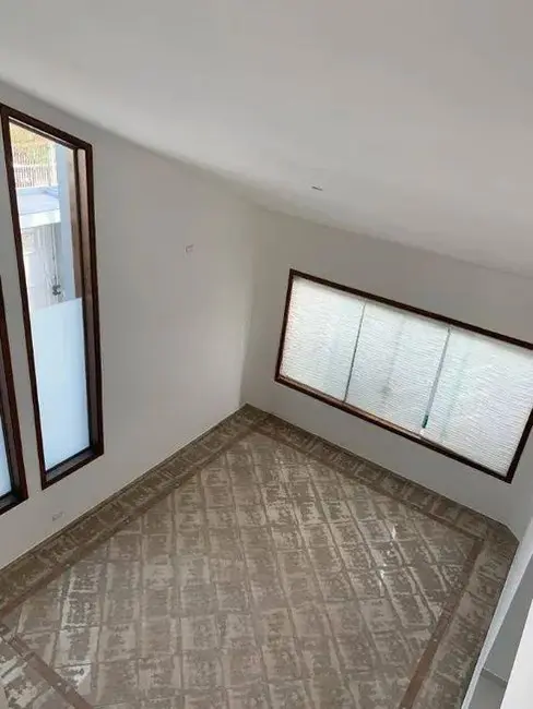 Sobrado com 3 quartos à venda, 356m2 em Vila Scarpelli, Santo Andre - SP - imagem 5 Foto 5 de Sobrado com 3 quartos à venda, 356m2 em Vila Scarpelli, Santo Andre - SP