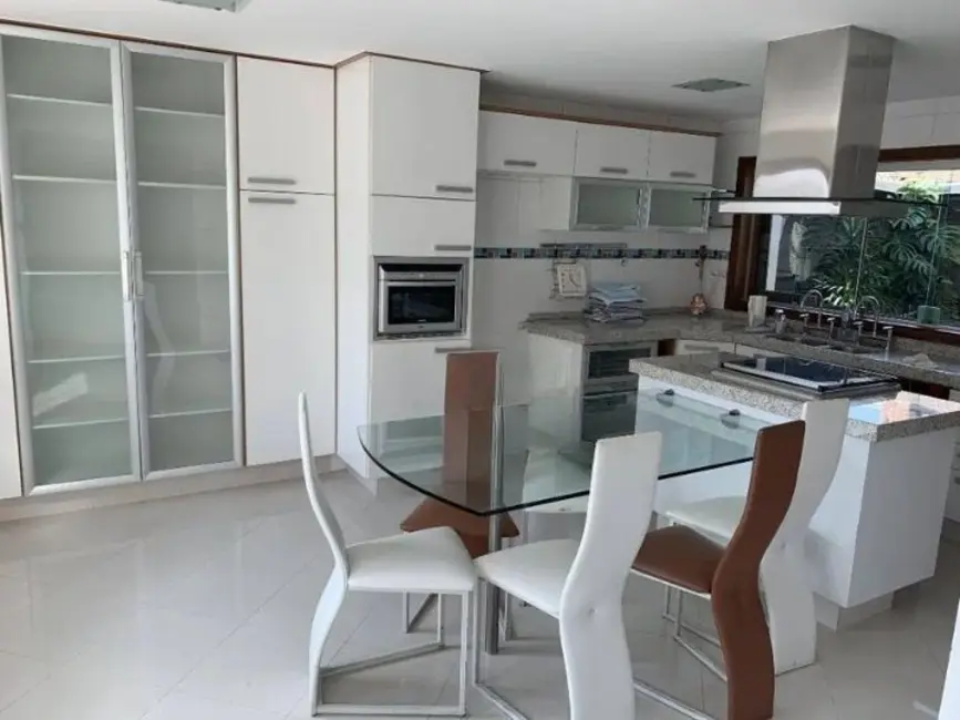 Sobrado com 3 quartos à venda, 356m2 em Vila Scarpelli, Santo Andre - SP - imagem 1 Foto 1 de Sobrado com 3 quartos à venda, 356m2 em Vila Scarpelli, Santo Andre - SP
