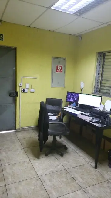 Armazém / Galpão à venda, 800m2 em Vila Carmosina, São Paulo - SP - imagem 7 Foto 7 de Armazém / Galpão à venda, 800m2 em Vila Carmosina, São Paulo - SP