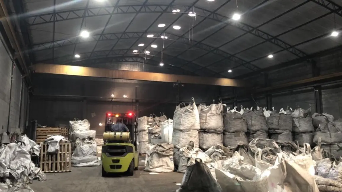 Armazém / Galpão à venda, 800m2 em Vila Carmosina, São Paulo - SP - imagem 1 Foto 1 de Armazém / Galpão à venda, 800m2 em Vila Carmosina, São Paulo - SP