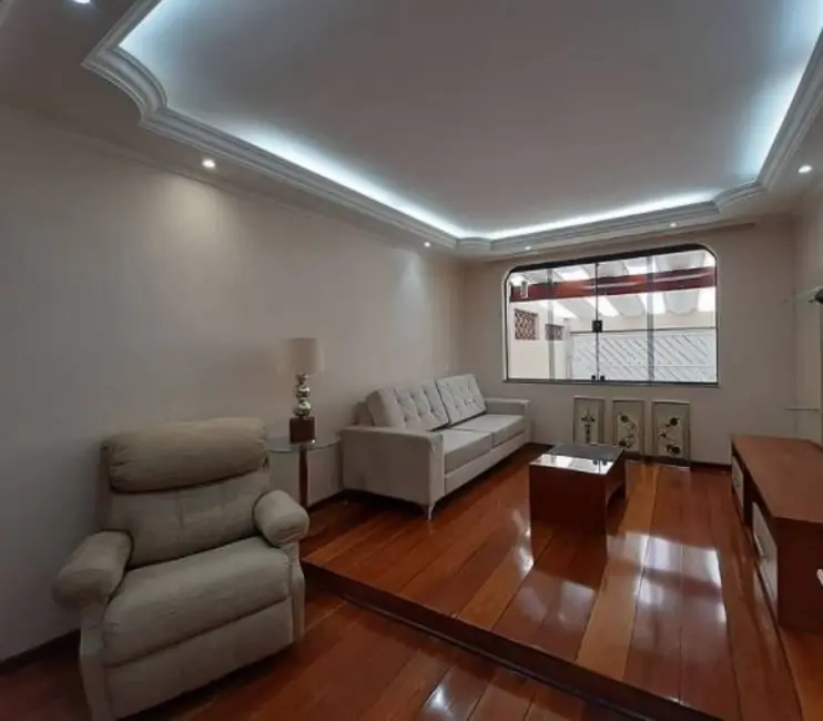 Sobrado com 3 quartos para alugar, 180m2 em Vila Valparaíso, Santo Andre - SP - imagem 1 Foto 1 de Sobrado com 3 quartos para alugar, 180m2 em Vila Valparaíso, Santo Andre - SP