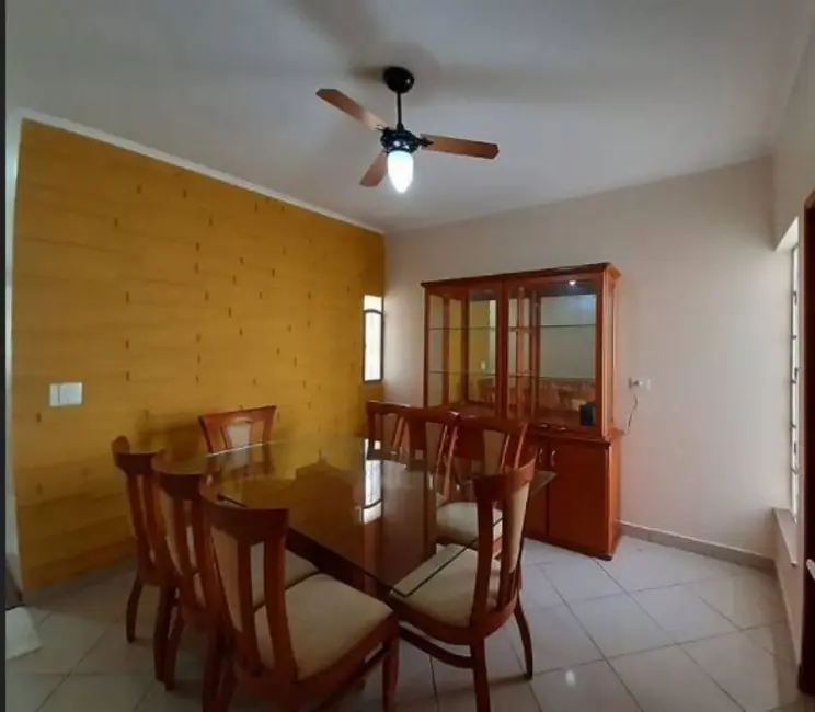 Sobrado com 3 quartos para alugar, 180m2 em Vila Valparaíso, Santo Andre - SP - imagem 8 Foto 8 de Sobrado com 3 quartos para alugar, 180m2 em Vila Valparaíso, Santo Andre - SP