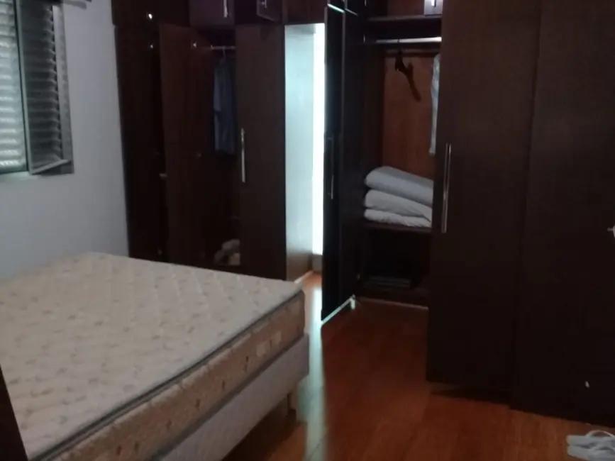 Foto 3 de Sobrado com 3 quartos à venda, 251m2 em Vila Eldízia, Santo Andre - SP