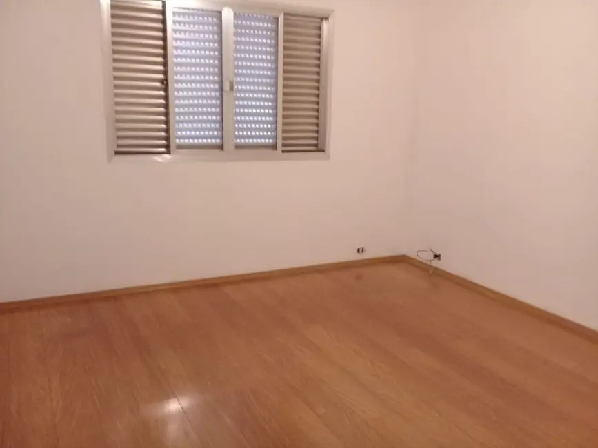 Foto 5 de Sobrado com 3 quartos à venda, 251m2 em Vila Eldízia, Santo Andre - SP