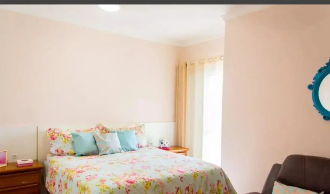 Foto 9 de Sobrado com 3 quartos à venda, 180m2 em Vila Scarpelli, Santo Andre - SP