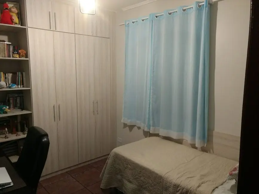 Foto 4 de Sobrado com 3 quartos à venda, 266m2 em Vila Eldízia, Santo Andre - SP