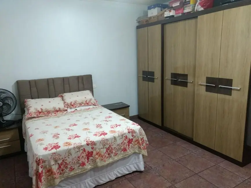 Foto 3 de Sobrado com 3 quartos à venda, 266m2 em Vila Eldízia, Santo Andre - SP