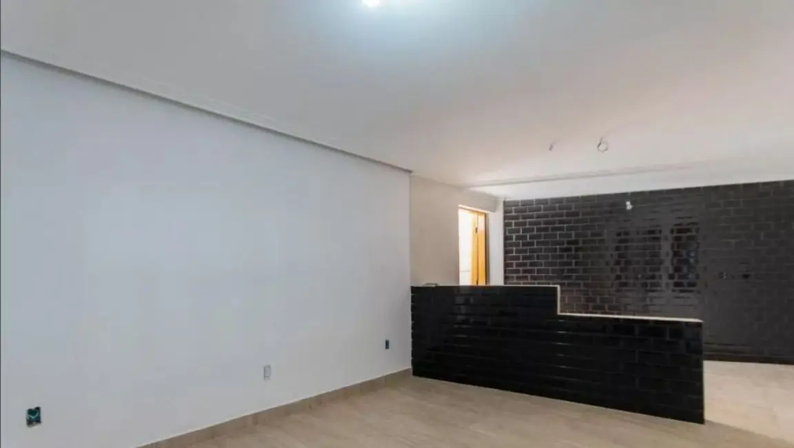 Sobrado com 5 quartos à venda, 210m2 em Jardim Las Vegas, Santo Andre - SP - imagem 5 Foto 5 de Sobrado com 5 quartos à venda, 210m2 em Jardim Las Vegas, Santo Andre - SP