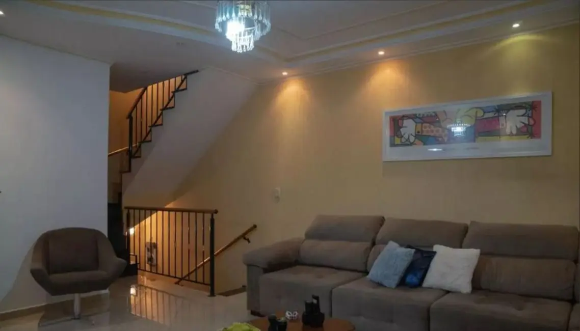 Foto 3 de Sobrado com 3 quartos para alugar, 240m2 em Jardim Utinga, Santo Andre - SP