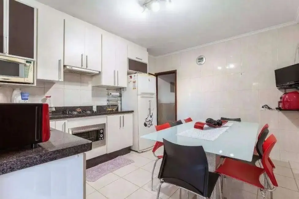 Sobrado com 3 quartos à venda, 205m2 em Vila Eldízia, Santo Andre - SP - imagem 3 Foto 3 de Sobrado com 3 quartos à venda, 205m2 em Vila Eldízia, Santo Andre - SP