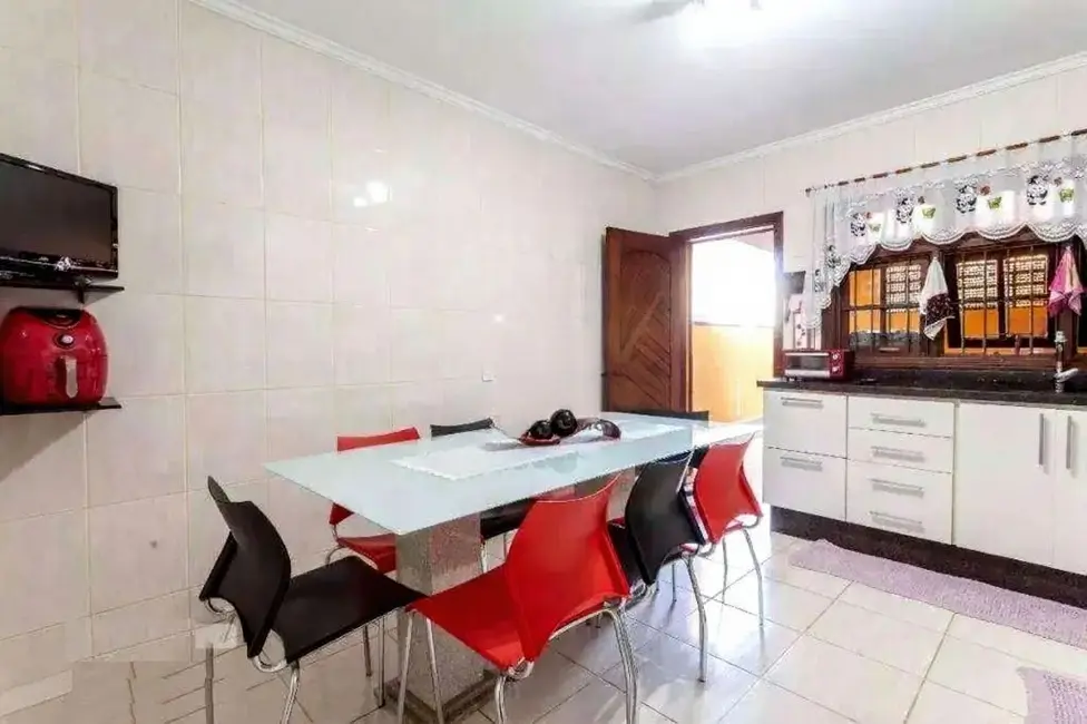 Sobrado com 3 quartos à venda, 205m2 em Vila Eldízia, Santo Andre - SP - imagem 4 Foto 4 de Sobrado com 3 quartos à venda, 205m2 em Vila Eldízia, Santo Andre - SP