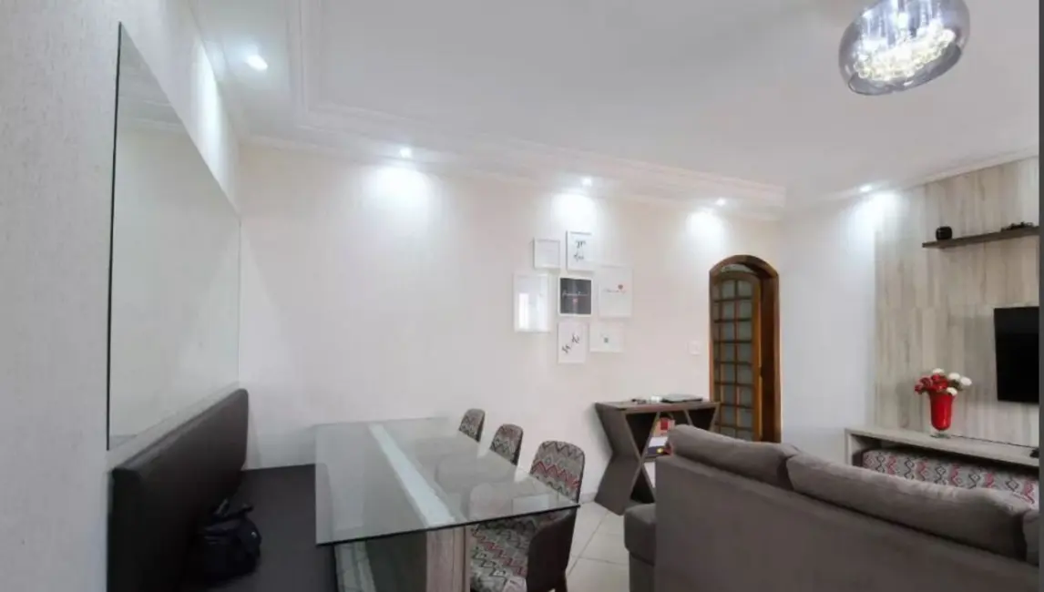 Foto 2 de Sobrado com 4 quartos à venda e para alugar, 206m2 em Vila Camilópolis, Santo Andre - SP