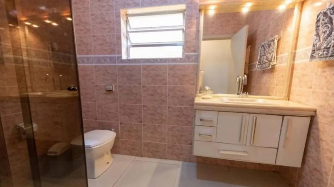 Sobrado com 4 quartos à venda, 200m2 em Vila Floresta, Santo Andre - SP - imagem 6 Foto 6 de Sobrado com 4 quartos à venda, 200m2 em Vila Floresta, Santo Andre - SP