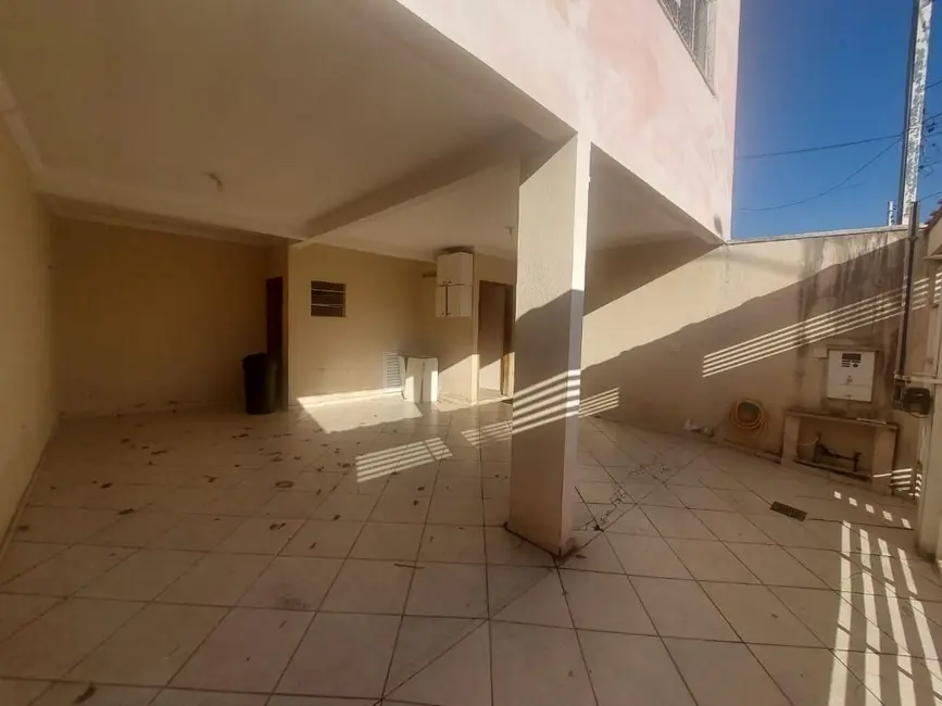 Foto 2 de Sobrado com 2 quartos à venda e para alugar, 123m2 em Jardim Ocara, Santo Andre - SP