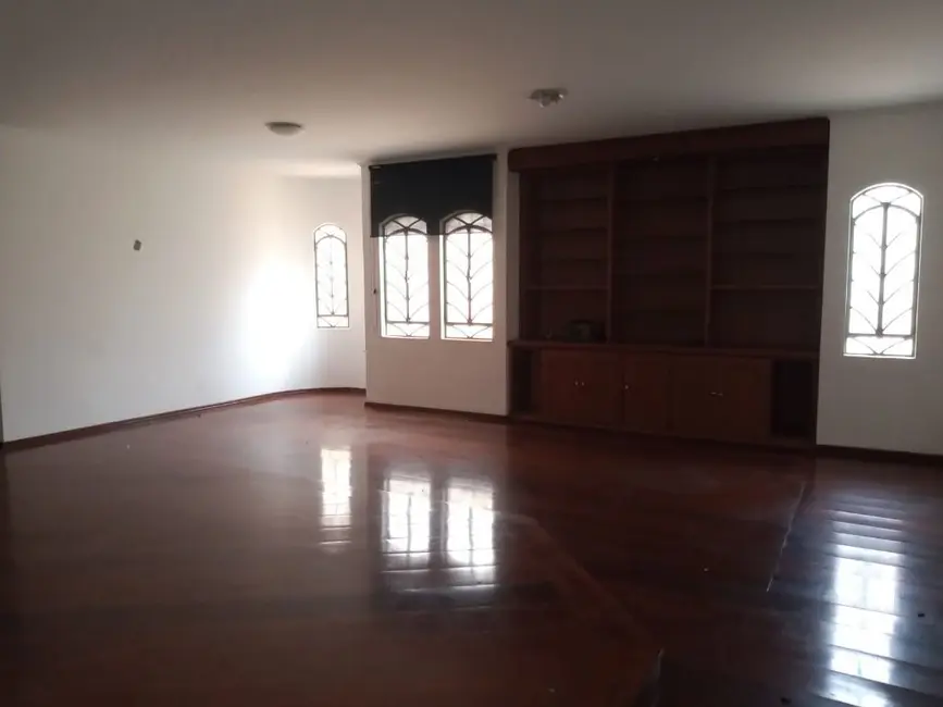 Foto 2 de Sobrado com 3 quartos à venda e para alugar, 400m2 em Vila Bastos, Santo Andre - SP
