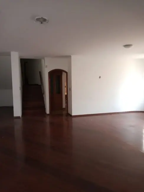 Foto 4 de Sobrado com 3 quartos à venda e para alugar, 400m2 em Vila Bastos, Santo Andre - SP