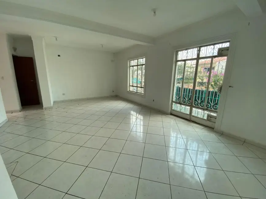 Foto 6 de Casa com 3 quartos à venda e para alugar, 266m2 em Vila Bastos, Santo Andre - SP