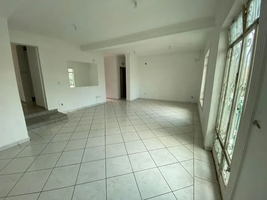 Foto 2 de Casa com 3 quartos à venda e para alugar, 266m2 em Vila Bastos, Santo Andre - SP