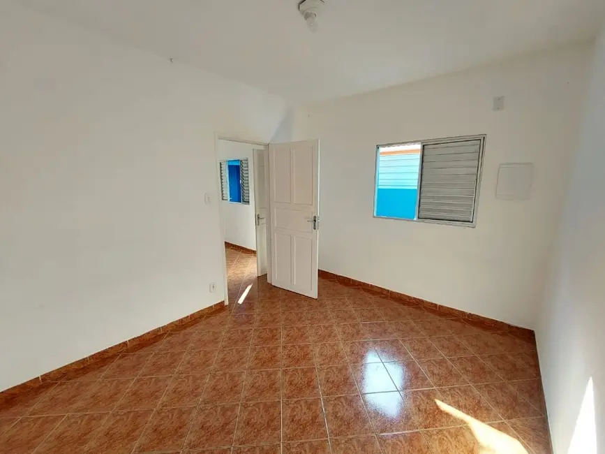 Foto 9 de Casa com 1 quarto para alugar, 130m2 em Jardim Bom Pastor, Santo Andre - SP