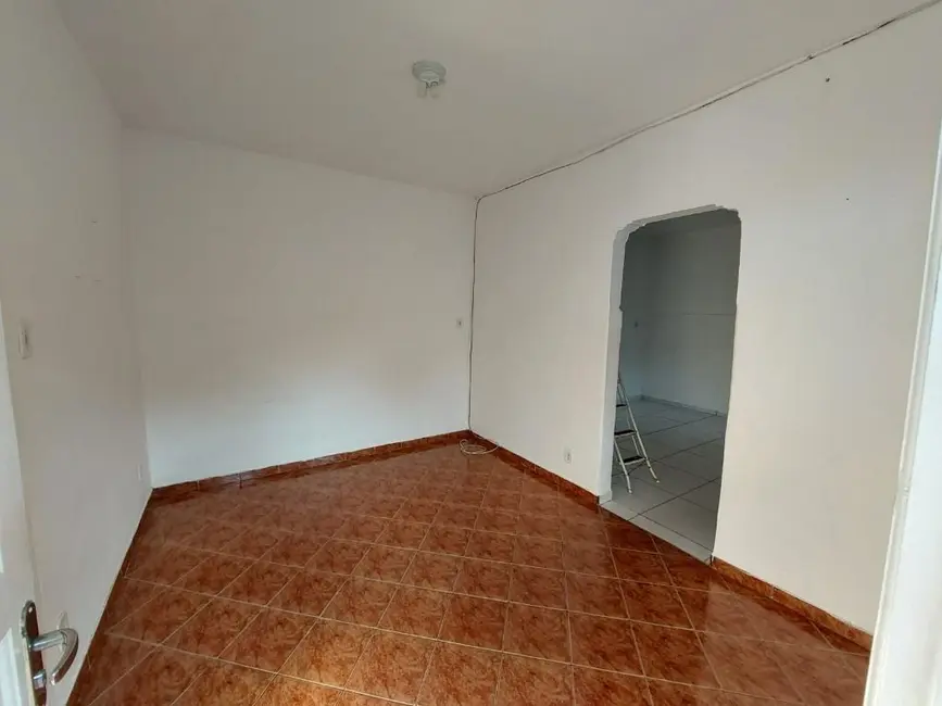 Foto 4 de Casa com 1 quarto para alugar, 130m2 em Jardim Bom Pastor, Santo Andre - SP