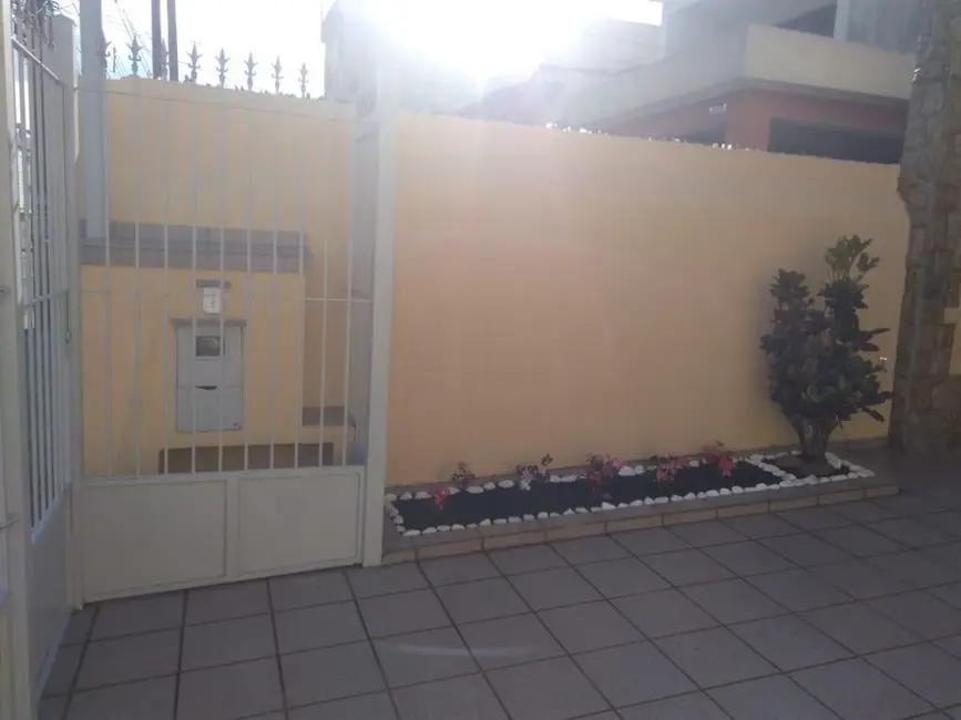 Foto 3 de Casa com 2 quartos à venda, 250m2 em Vila Curuçá, Santo Andre - SP