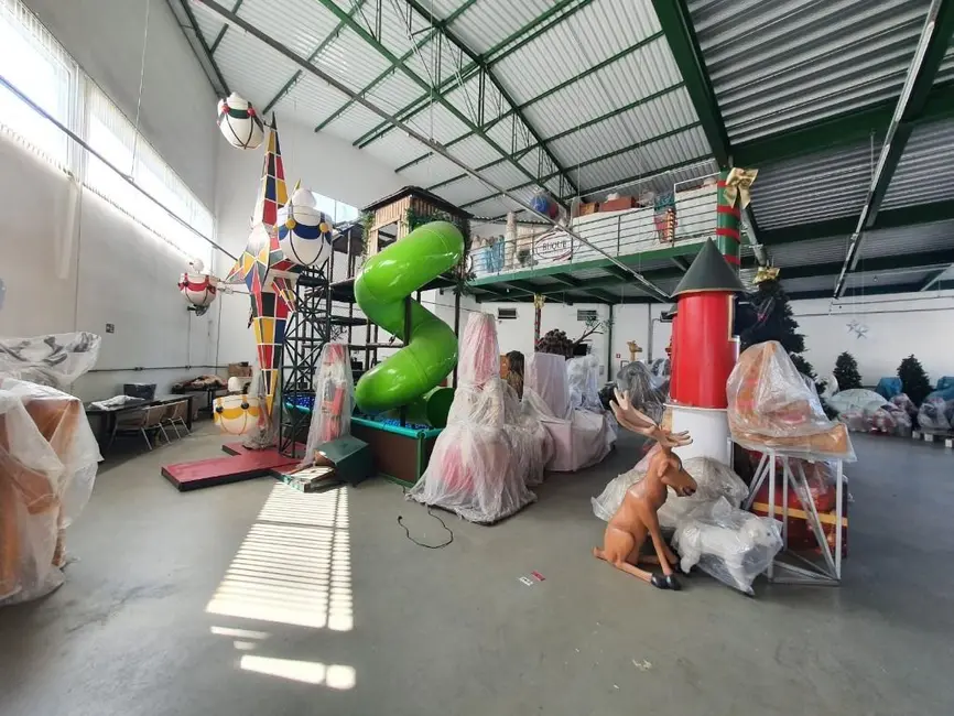 Foto 2 de Armazém / Galpão à venda e para alugar, 900m2 em Jardim Paraíso, Santo Andre - SP