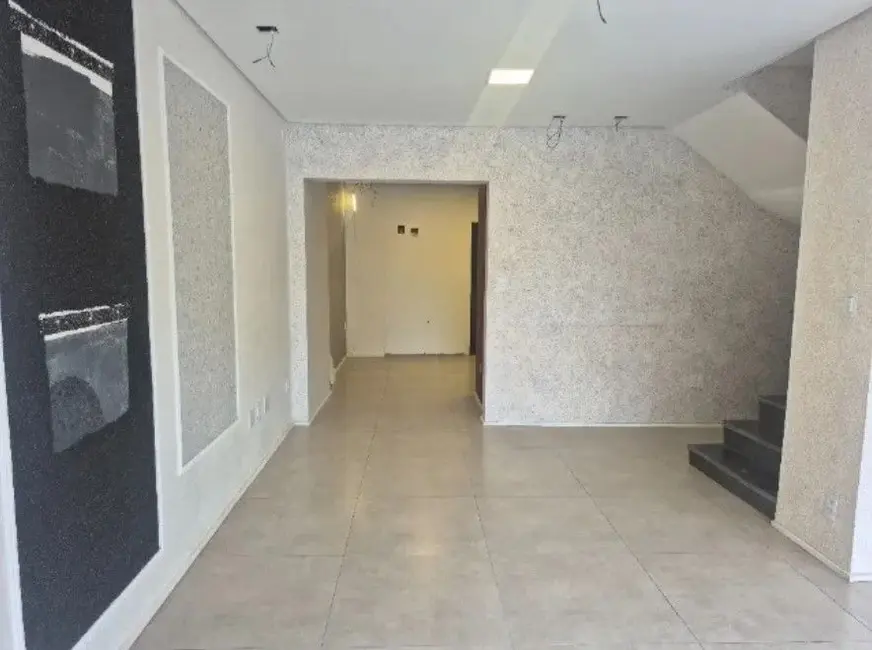 Foto 1 de Sobrado com 4 quartos para alugar, 166m2 em Vila Bastos, Santo Andre - SP