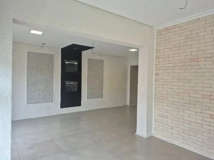 Foto 2 de Sobrado com 4 quartos para alugar, 166m2 em Vila Bastos, Santo Andre - SP