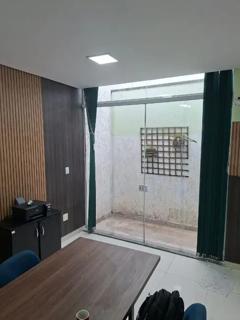 Foto 1 de Sala Comercial à venda, 33m2 em Vila Gilda, Santo Andre - SP